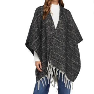 NWT- Women’s Chic Black Woolrich Shawl/Wrap One Size